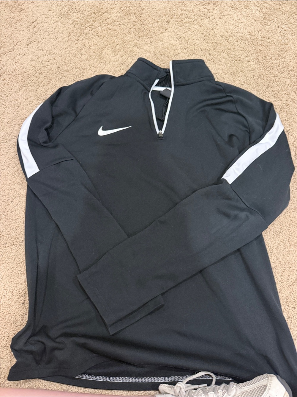 Nike Black & White Men’s Quarter-Zip Performance Jacket